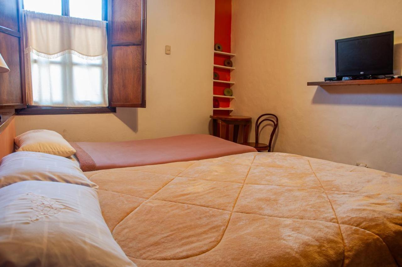 Casa De Las Rosas Куенка Екстериор снимка