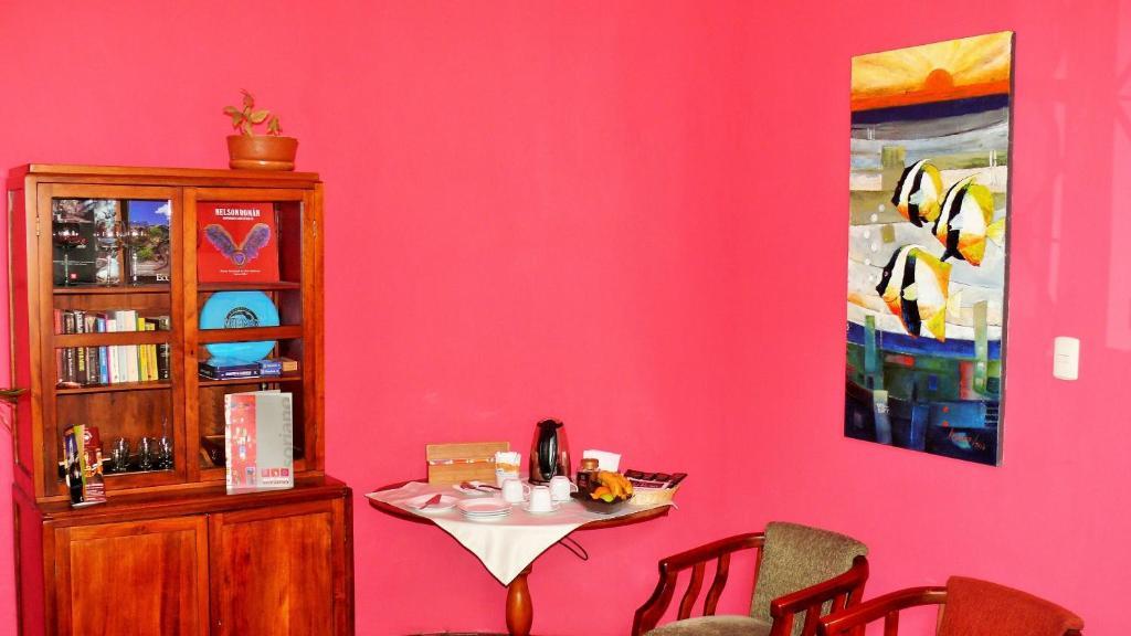 Casa De Las Rosas Куенка Екстериор снимка