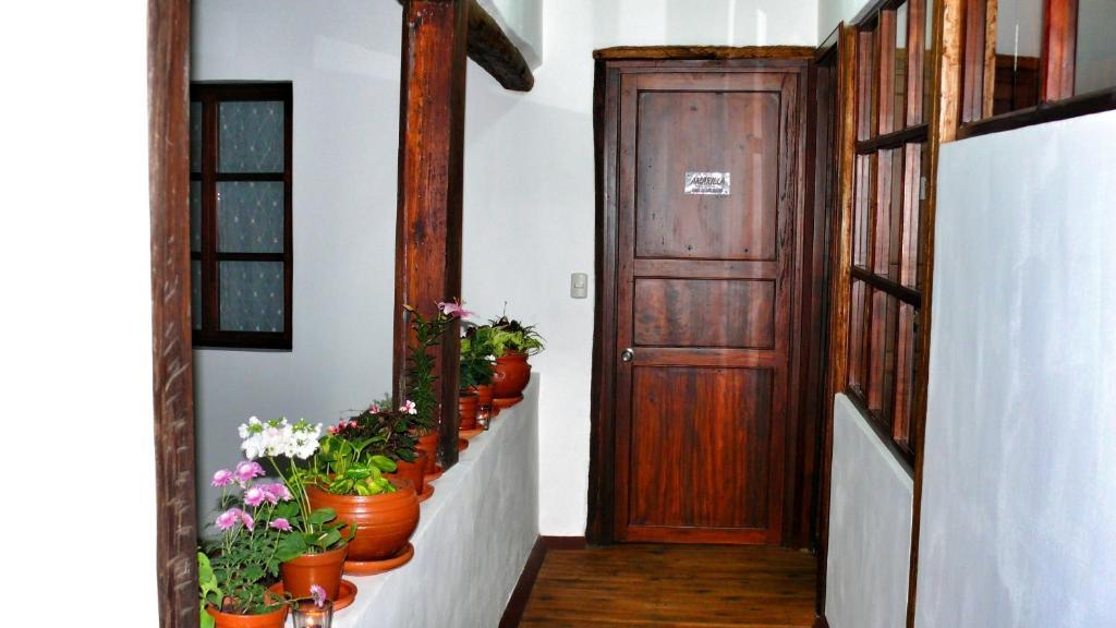 Casa De Las Rosas Куенка Стая снимка