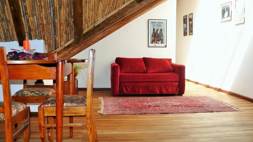 Casa De Las Rosas Куенка Екстериор снимка