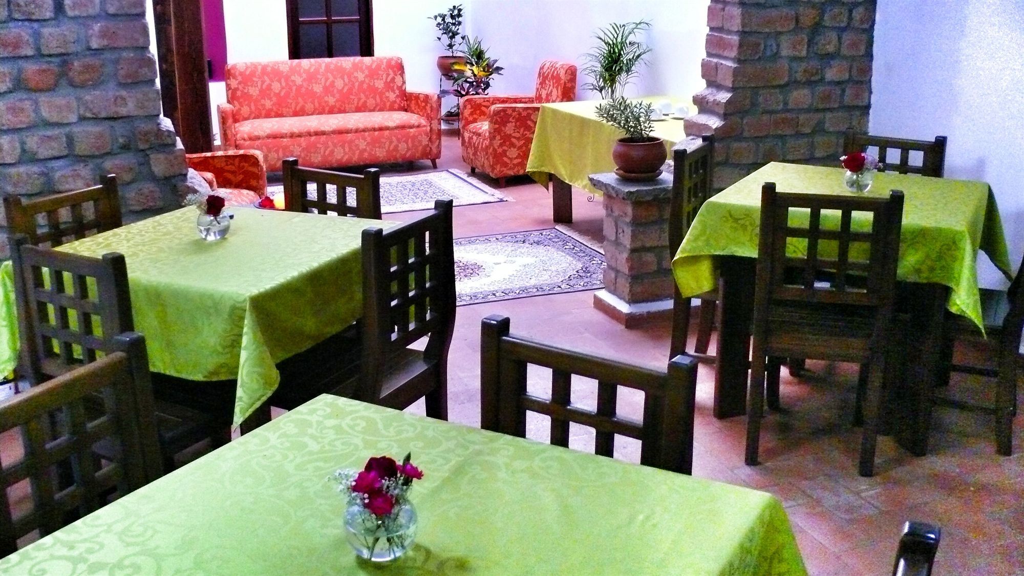 Casa De Las Rosas Куенка Екстериор снимка